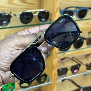 Prada Polarized Wayfarer Black