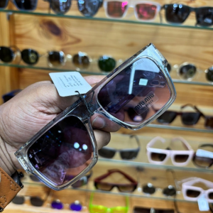 Miu Miu Wayfarer UV400